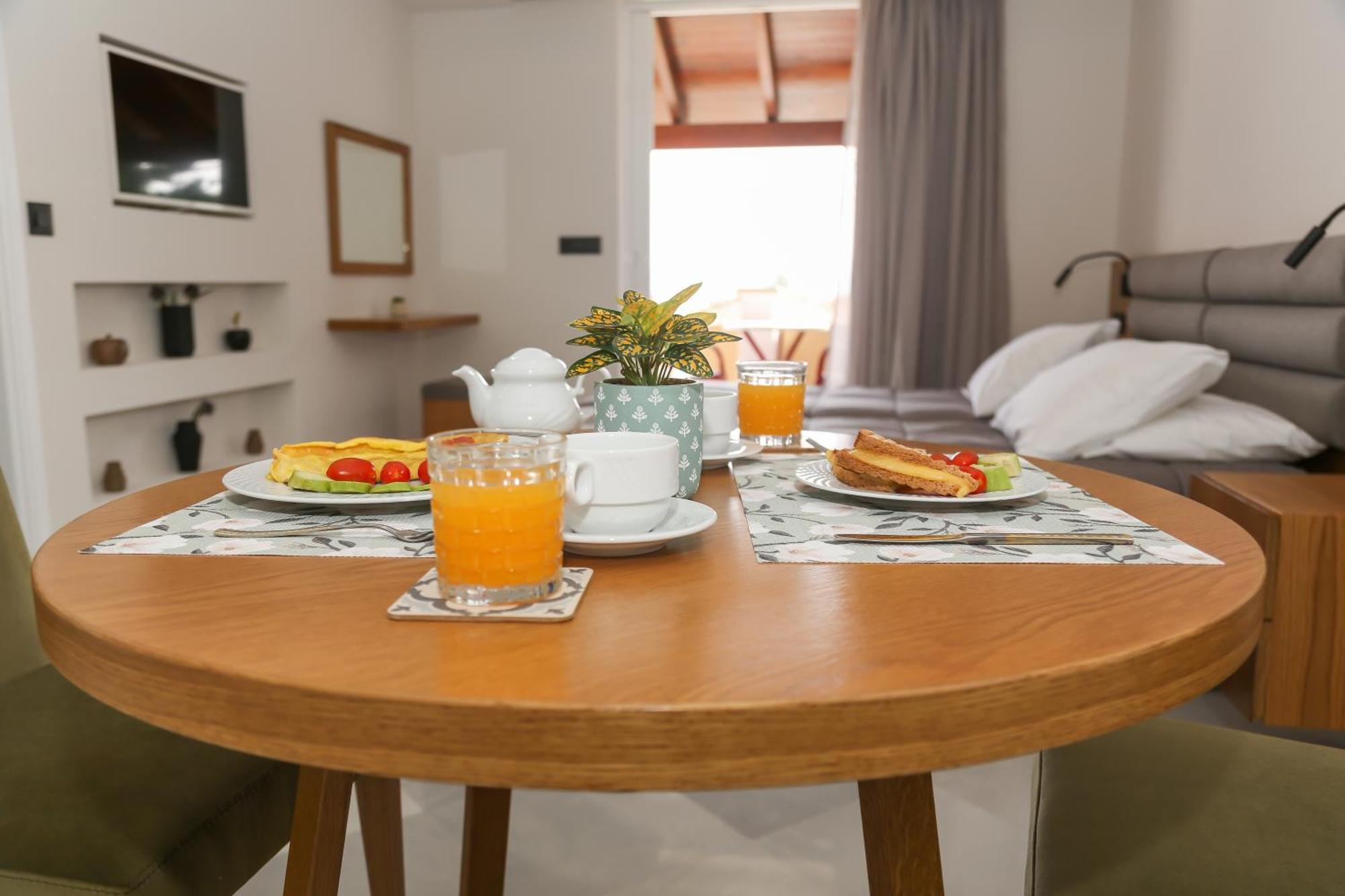 Heaven Apartments Agia Marina المظهر الخارجي الصورة